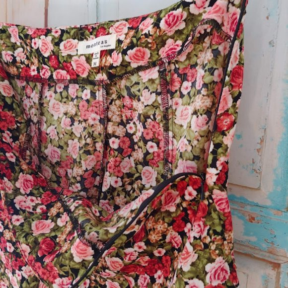 MONTEAU floral bow back w zipper shorts/size m/black red pink white roses - Picture 4 of 6
